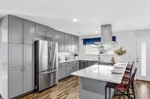 1230 Fritzen St, San Jose, CA 95122 - Photo 3