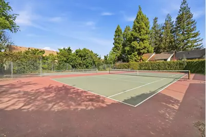 1045 Summershore Ct, San Jose, CA 95122 - Photo 31