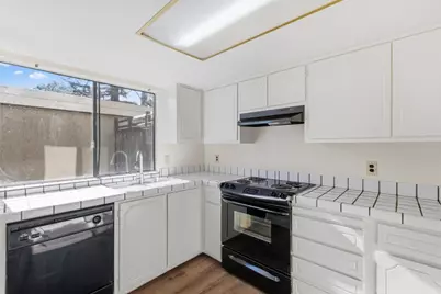 1311 Arbor Park Dr, San Jose, CA 95126 - Photo 9