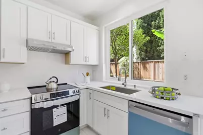 1555 Mission Springs Cir, San Jose, CA 95131 - Photo 9