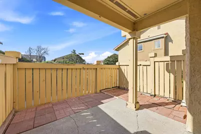 7 Las Moradas Cir, San Pablo, CA 94806 - Photo 35