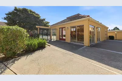 7 Las Moradas Cir, San Pablo, CA 94806 - Photo 41