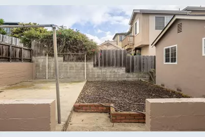 1233 Hilby Ave, Seaside, CA 93955 - Photo 19