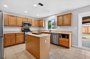 1741 Mimosa St, Hollister, CA 95023 - Photo 9