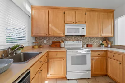 972 Diaz Ln, Foster City, CA 94404 - Photo 9