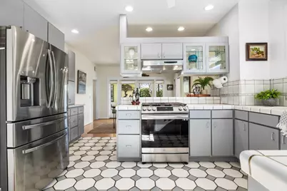 222 Seaview Ave, Santa Cruz, CA 95062 - Photo 11