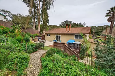 6870 Lakeview Dr, Salinas, CA 93907 - Photo 23