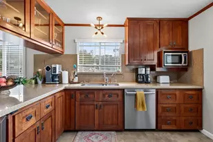 6870 Lakeview Dr, Salinas, CA 93907 - Photo 13