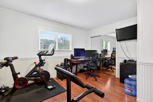 6870 Lakeview Dr, Salinas, CA 93907 - Photo 15