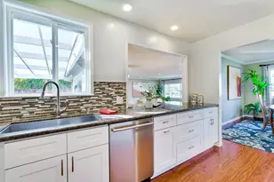 22054 Hibiscus Dr, Cupertino, CA 95014 - Photo 17