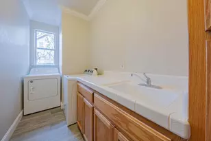 2101 Primrose Ct, Hollister, CA 95023 - Photo 23