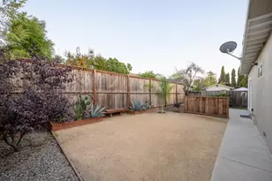 1064 Fifteenth Ave, Redwood City, CA 94063 - Photo 29