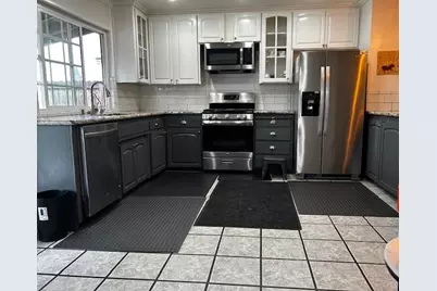 865 Locust Ave, Manteca, CA 95337 - Photo 1