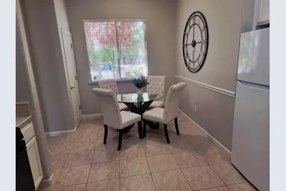 9608 Crystal Bay Ln, Elk Grove, CA 95758 - Photo 9