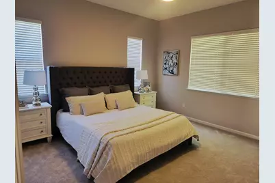 9608 Crystal Bay Ln, Elk Grove, CA 95758 - Photo 11