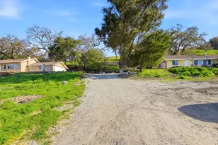 22000 Fortini Rd, San Jose, CA 95120 - Photo 3