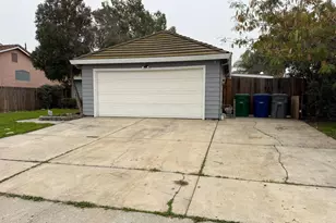 1429 Pintail Cir, Los Banos, CA 93635 - Photo 3