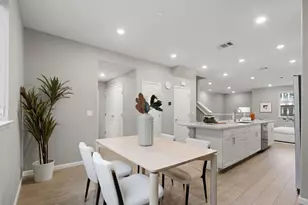 157 Llano De Los Robles Ave 4, San Jose, CA 95136 - Photo 11