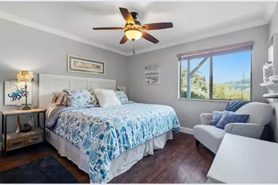 17200 Holiday Dr, Morgan Hill, CA 95037 - Photo 15