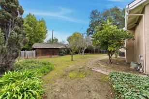 11915 Shadybrook Ct, Saratoga, CA 95070 - Photo 57
