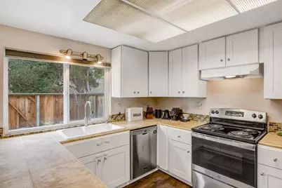 19223 Creekside Ln, Salinas, CA 93908 - Photo 9