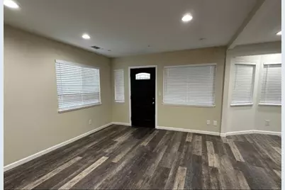 9 N 33rd St, San Jose, CA 95116 - Photo 5