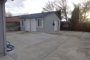 9 N 33rd St, San Jose, CA 95116 - Photo 3