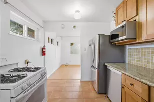 2350 Sacramento St, Berkeley, CA 94702 - Photo 13