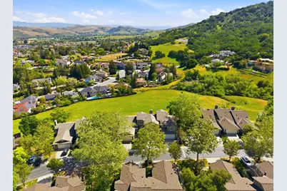 1232 Copper Peak Ln, San Jose, CA 95120 - Photo 47