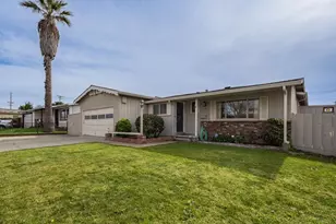 24 St Francis Way, Salinas, CA 93906 - Photo 3