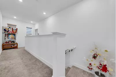 122 W Riverside Pl, Tracy, CA 95391 - Photo 17