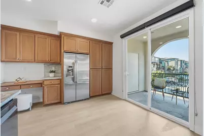 570 Santa Rosalia Ter, Sunnyvale, CA 94085 - Photo 9