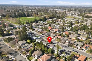 560 Hyannis Dr, Sunnyvale, CA 94087 - Photo 11