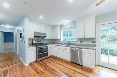 17705 Pond Derosa Ln, Salinas, CA 93907 - Photo 19