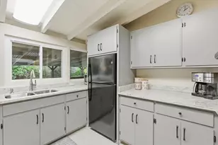 2640 Elmdale Pl, Palo Alto, CA 94303 - Photo 17