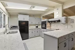 2640 Elmdale Pl, Palo Alto, CA 94303 - Photo 15