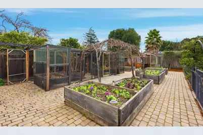 2025 Yorkshire Way, Mountain View, CA 94040 - Photo 43