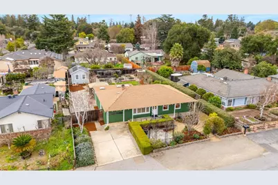 2025 Yorkshire Way, Mountain View, CA 94040 - Photo 9