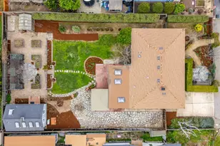 2025 Yorkshire Way, Mountain View, CA 94040 - Photo 3