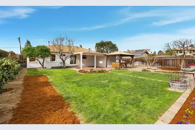 2025 Yorkshire Way, Mountain View, CA 94040 - Photo 31