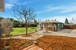 2025 Yorkshire Way, Mountain View, CA 94040 - Photo 29