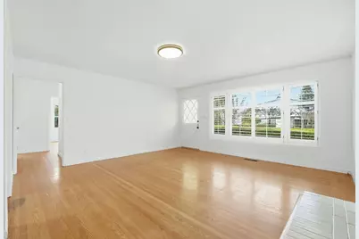 2025 Yorkshire Way, Mountain View, CA 94040 - Photo 13