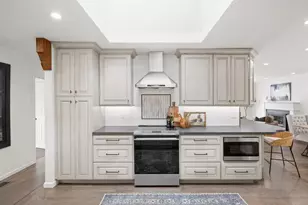 145 Devonshire Blvd, San Carlos, CA 94070 - Photo 3