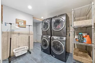 230 Rockridge Rd, San Carlos, CA 94070 - Photo 43