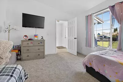 1911 Glarner St, Hollister, CA 95023 - Photo 23