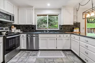 17140 Garlen Ln, Salinas, CA 93907 - Photo 9