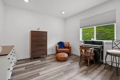 105 Oakridge Dr, Daly City, CA 94014 - Photo 15