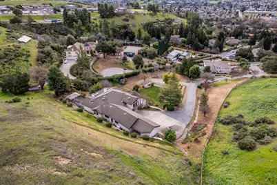 18616 Skuse Ct, San Jose, CA 95120 - Photo 21