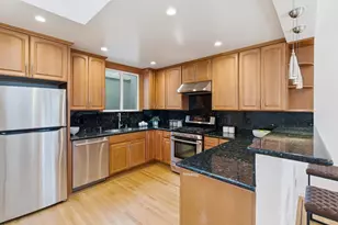 2824 Santiago St, San Francisco, CA 94116 - Photo 13