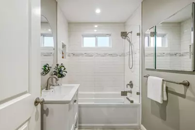 380 San Carlos Ave, Redwood City, CA 94061 - Photo 15